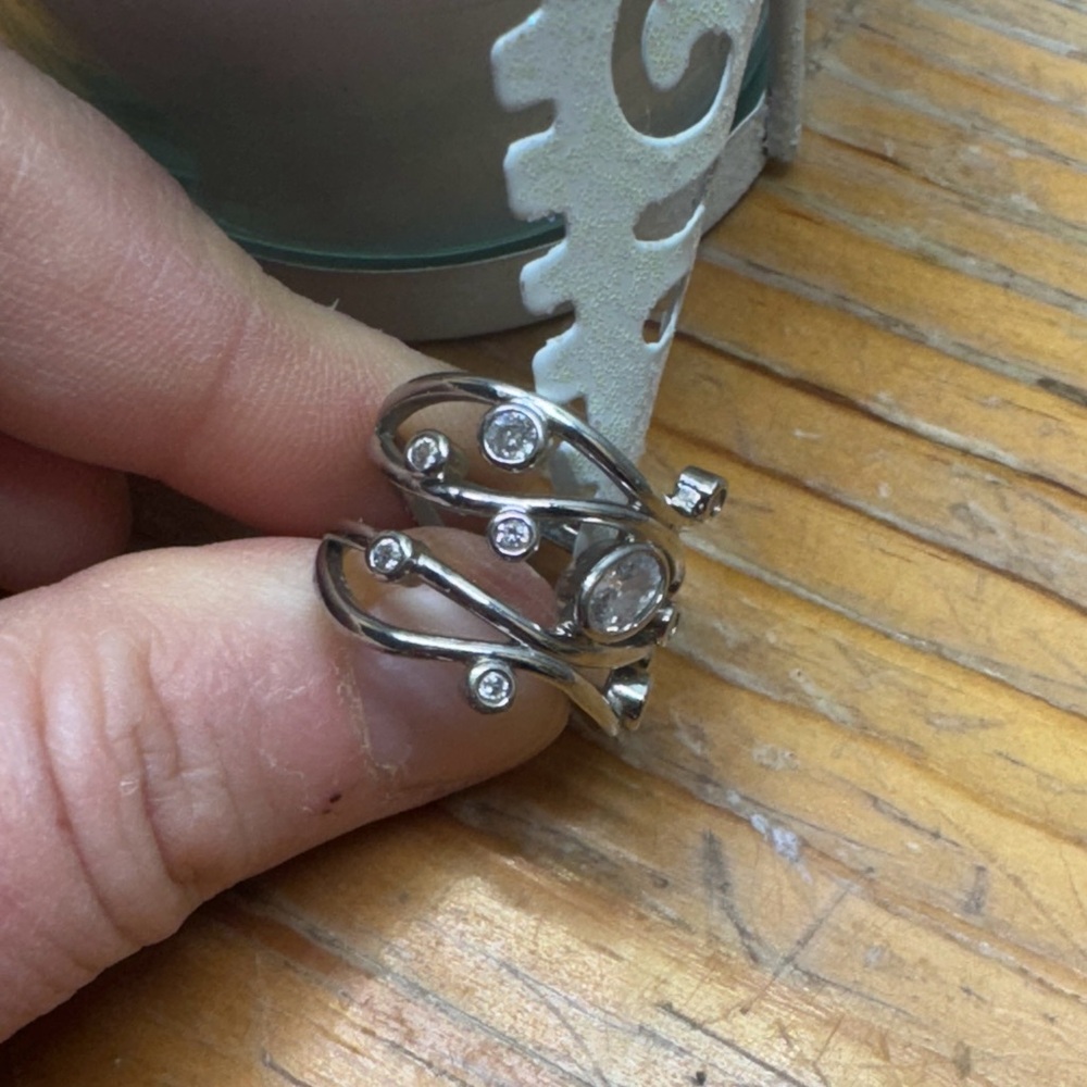 NEW Sterling Silver 925 stamped stacked ring with beautiful clear stones. Size 6 - Picture 9 of 16